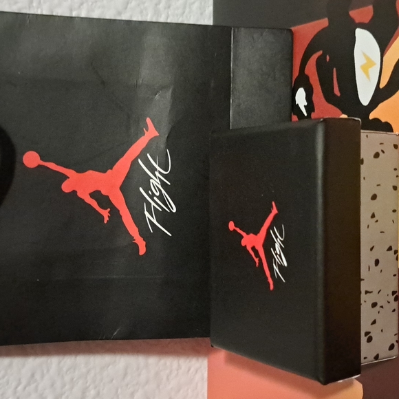 Keychain - Picture 3 of 3